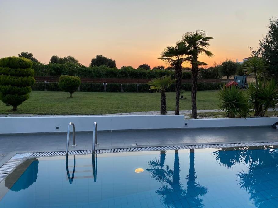 Villa Olion Áfitos Exterior foto